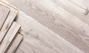 Gdzie najlepiej kupić panele podłogowe? Najlepsze miejsca i opinie klientów